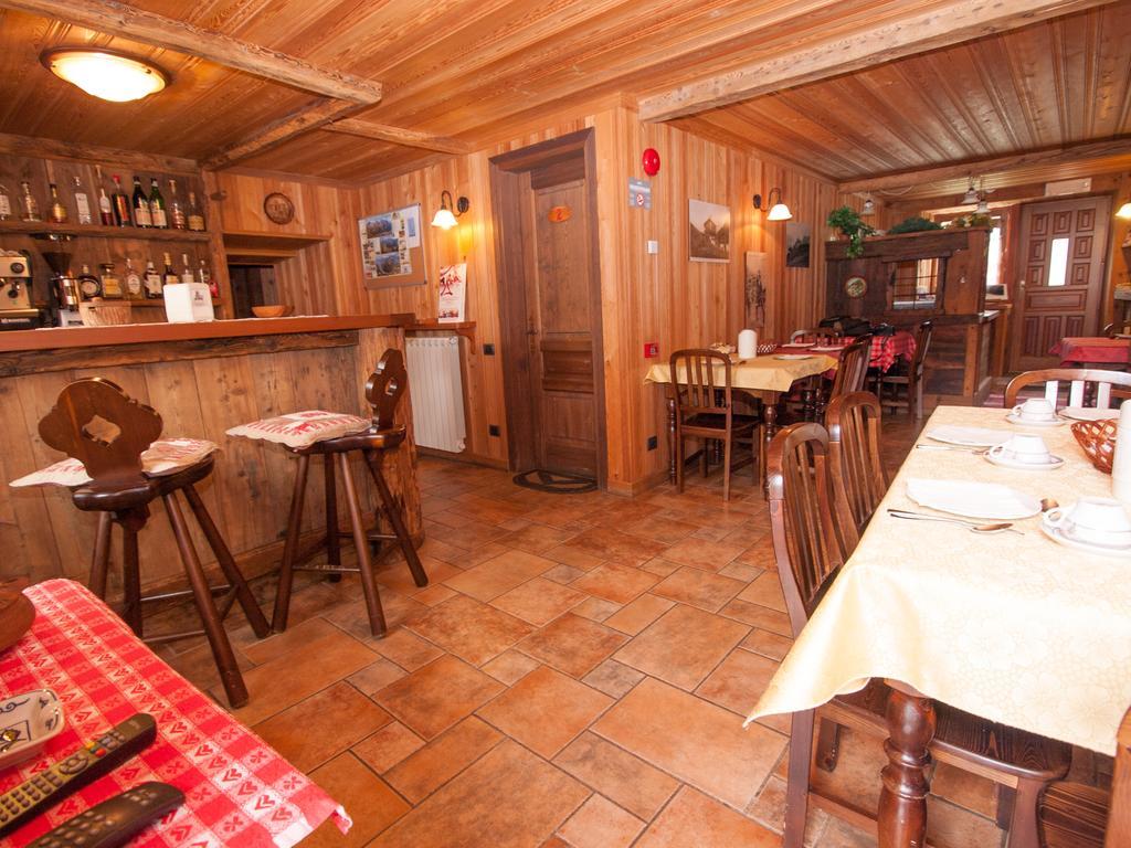 Le Vieux Rascard Chambres D'Hotes 尚波吕克 外观 照片